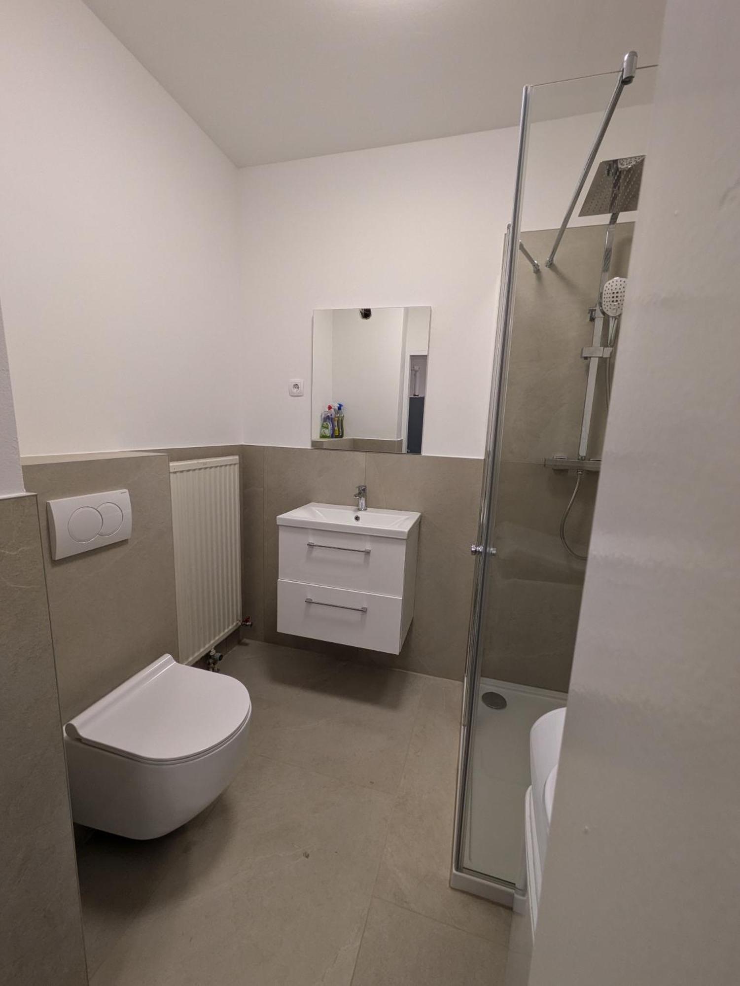 Ferienwohnung Dado 2 Eisenstadt Esterno foto